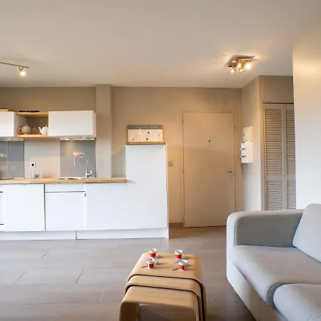 Le Hameau Du Port-5 *